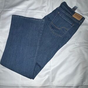 Signature by Levi Strauss Mid-Rise Bootcut Jeans